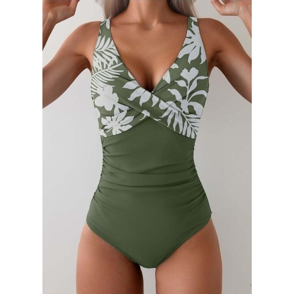 ◇12 MSRP $33 NWT EOMENIE GREEN CRISS CROSS RUCHED 1 PIECE SWIMSUIT ♡SIZE S♡